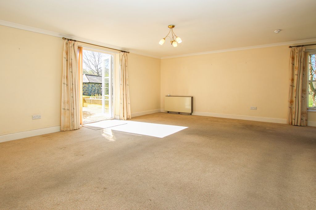 Property photo 2 of 14 Photo 1