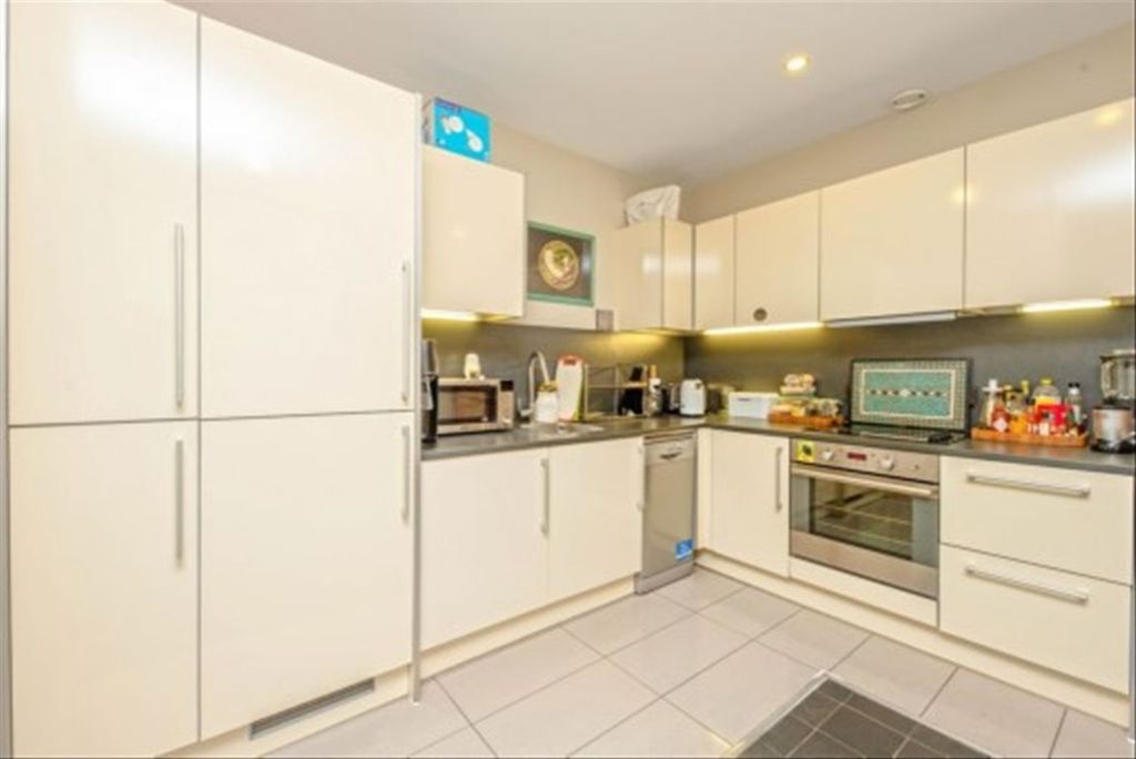 Property photo 3 of 6