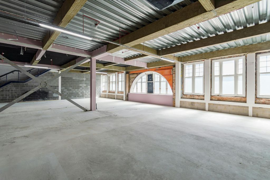 Property photo 3 of 7 1.Jpg