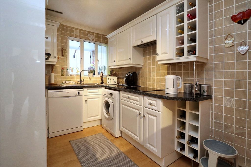 Property photo 3 of 9 Picture No. 02