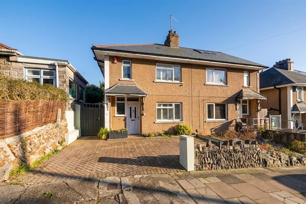 Property photo 1 of 21 Front Exterior