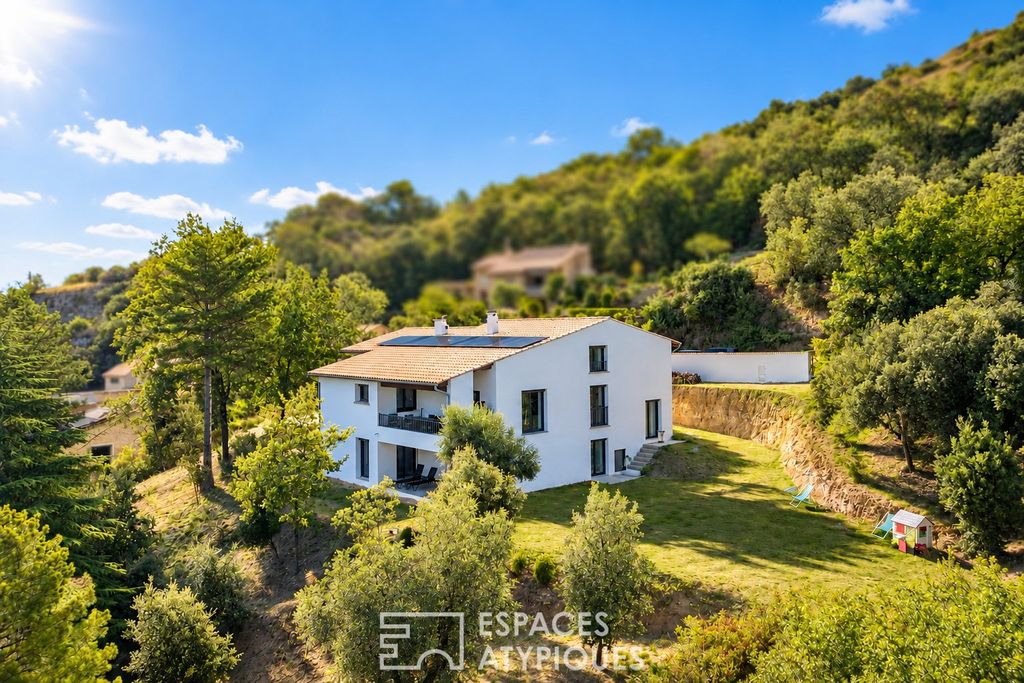 Property photo 1 of 17 Renovated House With High-Quality Features And Panoramic Views