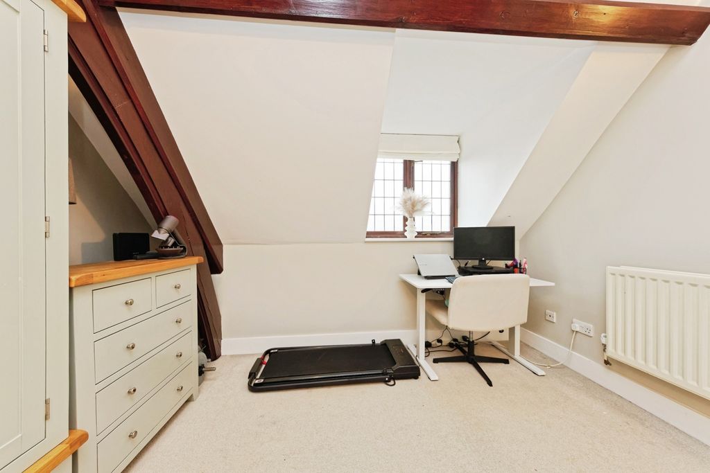 Property photo 3 of 33 Pbox-Img.Jpg