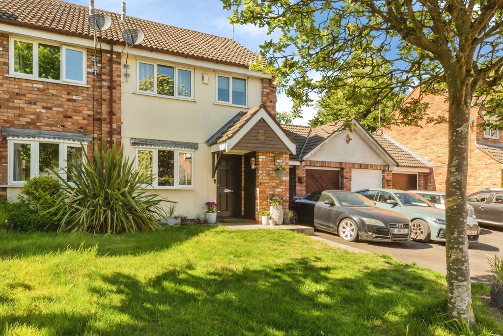 Property photo 2 of 11