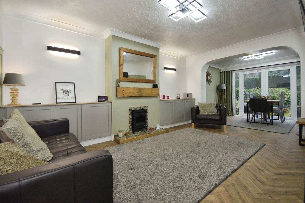 Property photo 3 of 15 Pbox-Img.Jpg