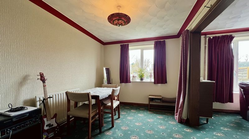 Property photo 3 of 14 Photo 4