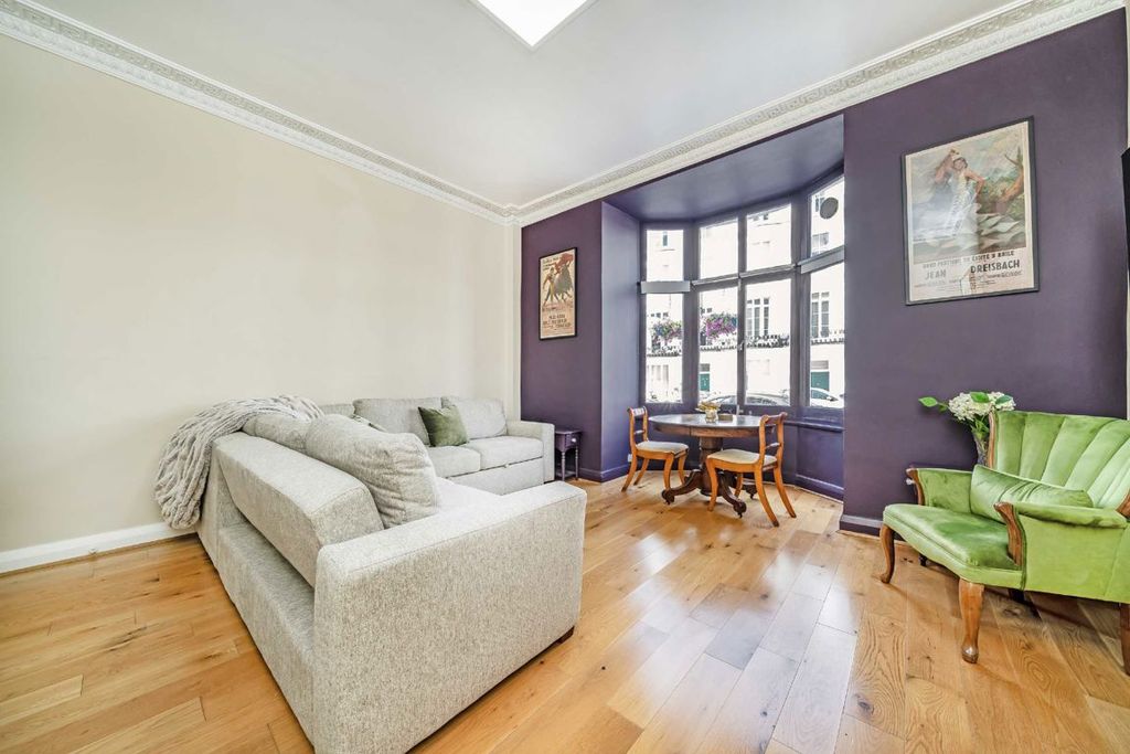 Property photo 2 of 7