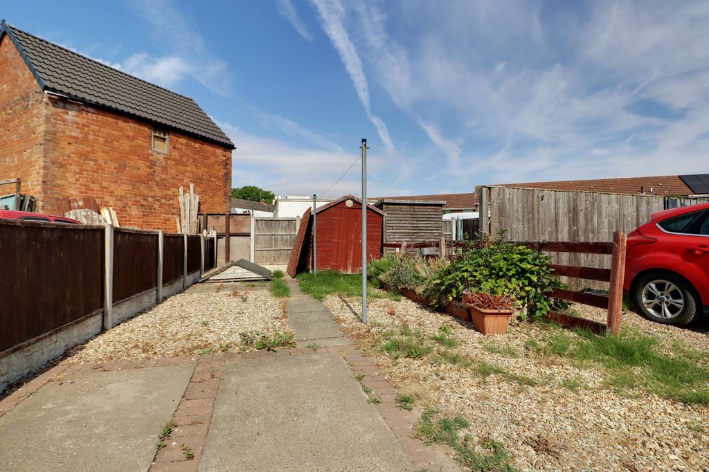 Property photo 3 of 14