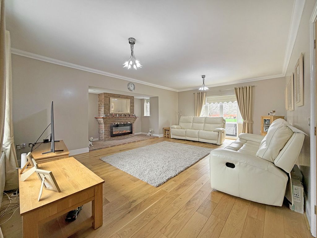 Property photo 2 of 49