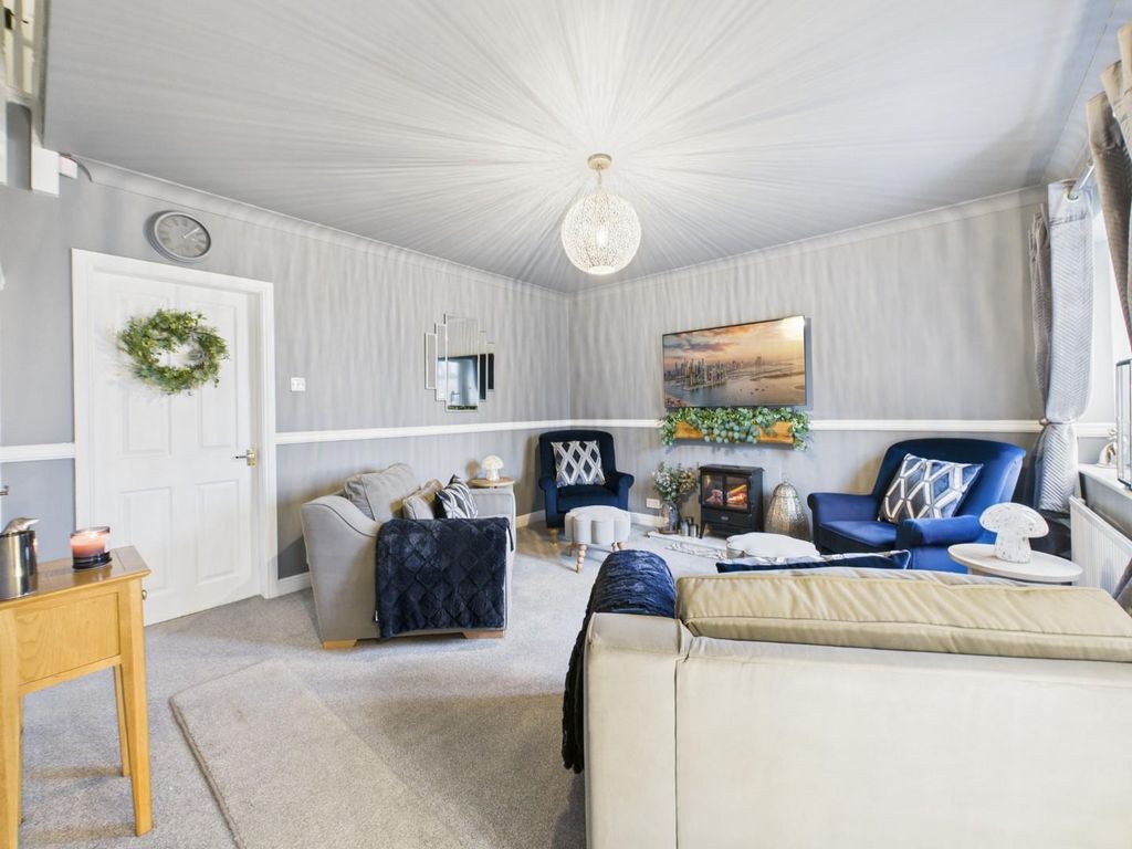 Property photo 3 of 22 Cam04899G0-Pr0264-Still020.Jpg