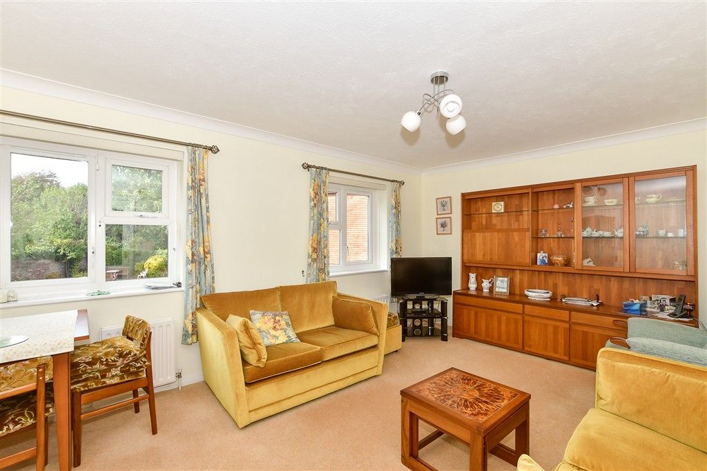 Property photo 3 of 10 Front