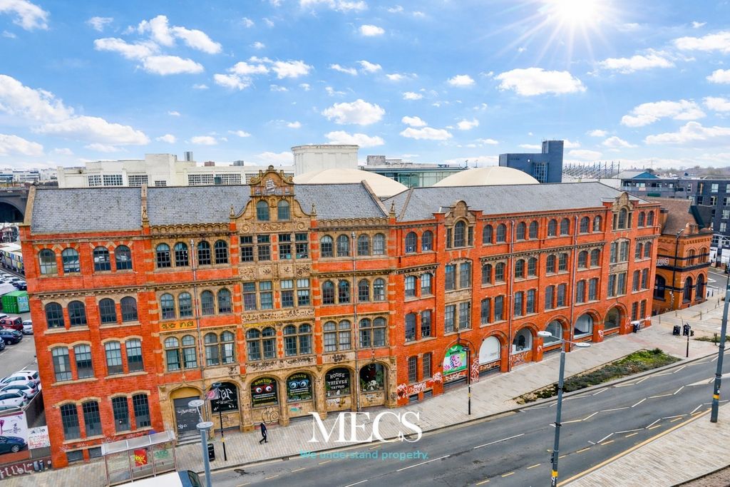 Property photo 1 of 17 4932170