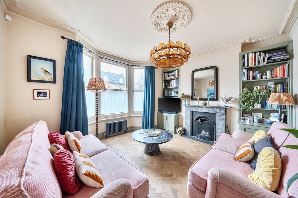 Property photo 3 of 25 Picture No. 03