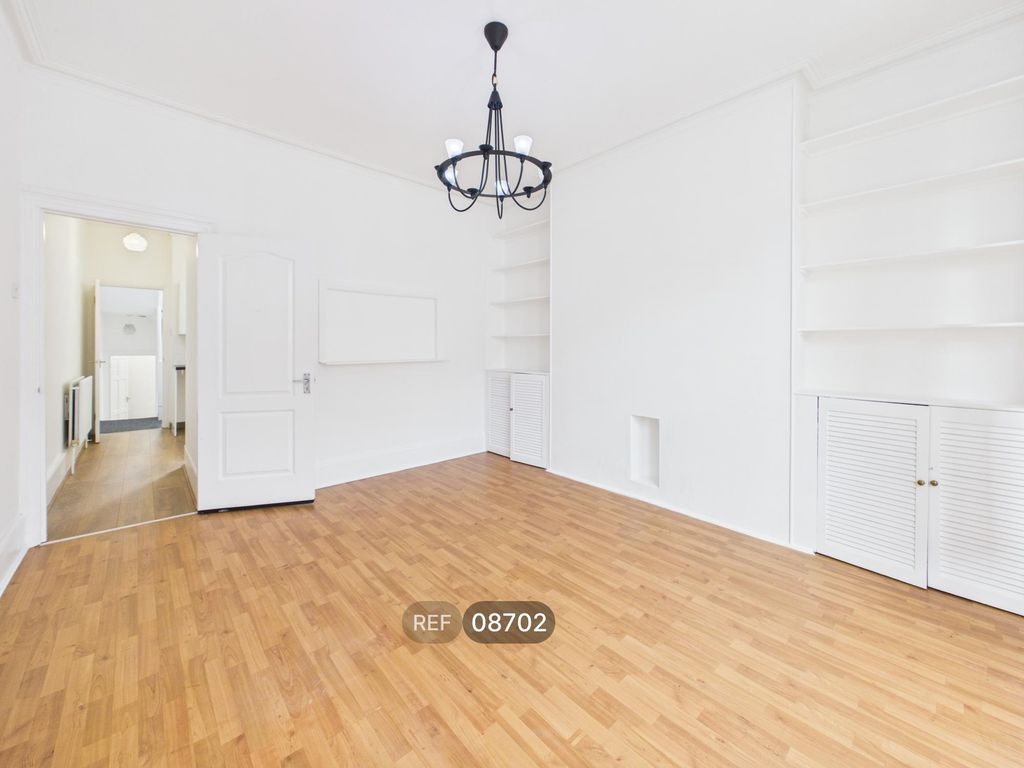 Property photo 3 of 16 Living Room