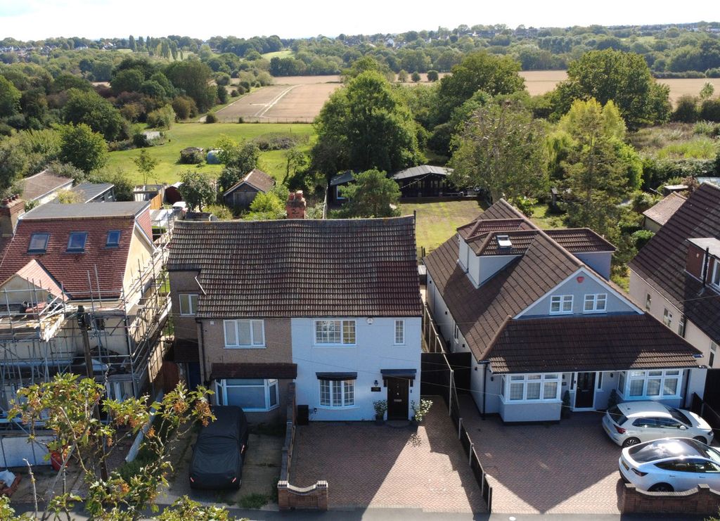 Property photo 1 of 33