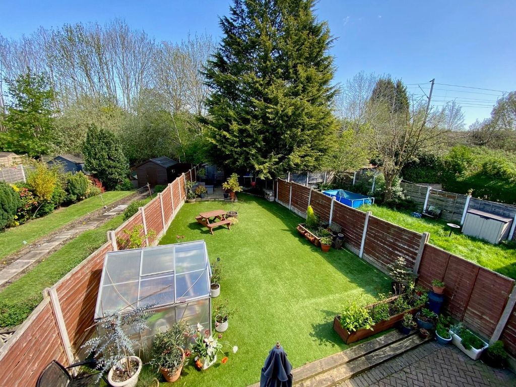 Property photo 2 of 23