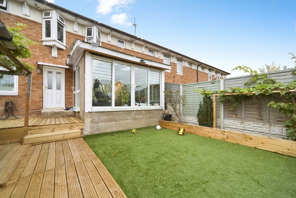 Property photo 3 of 15