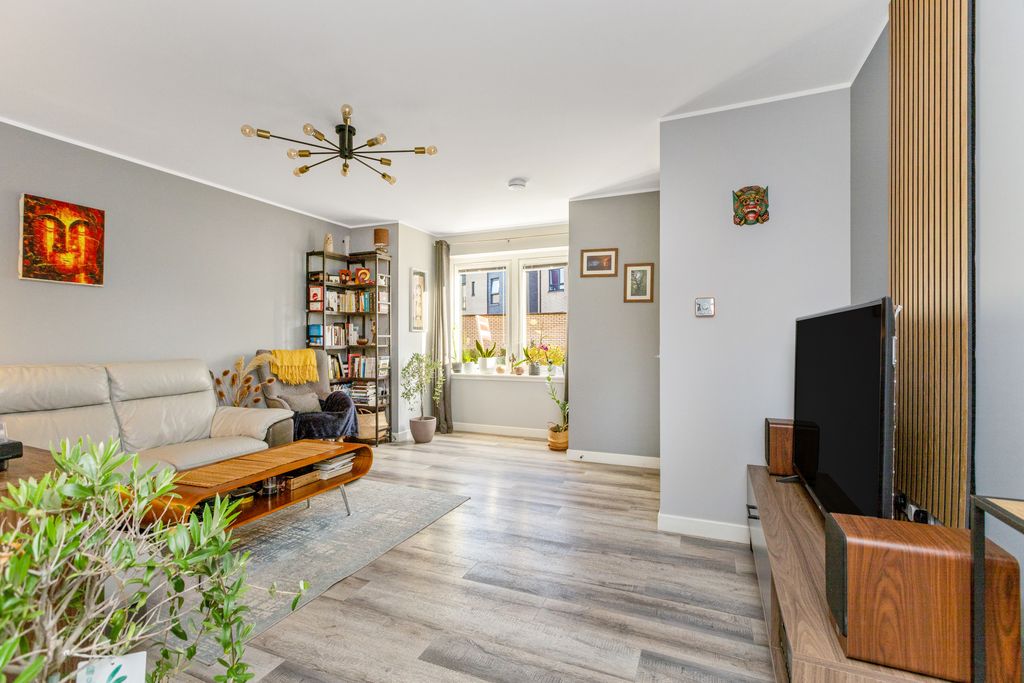 Property photo 3 of 20 Property Image 3