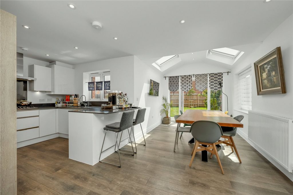 Property photo 2 of 16 Kitchen/Dining