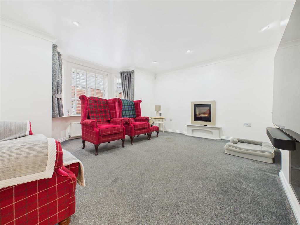 Property photo 2 of 17 Cam02453G0-Pr0210-Still014.Jpg