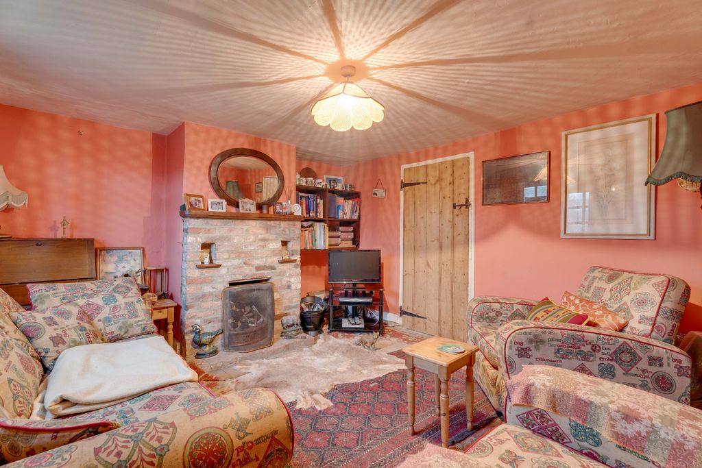 Property photo 3 of 9