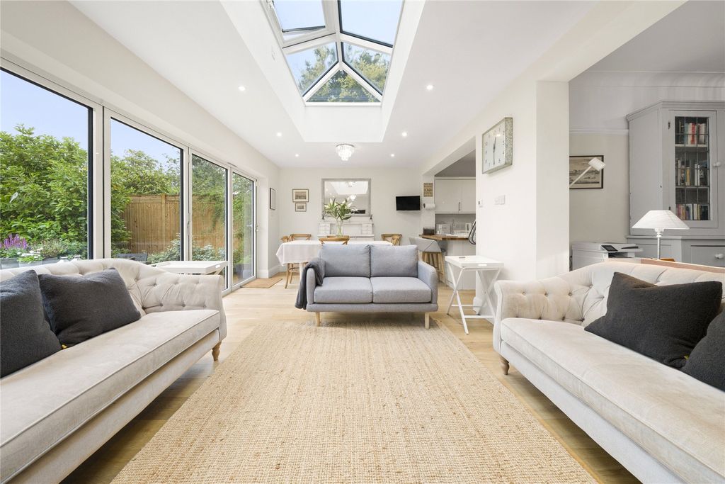 Property photo 1 of 18 Picture No. 09