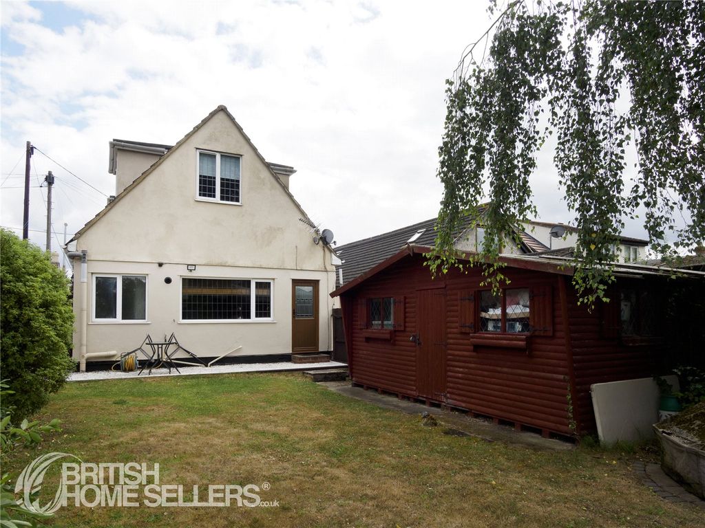 Property photo 2 of 29 Picture No. 32