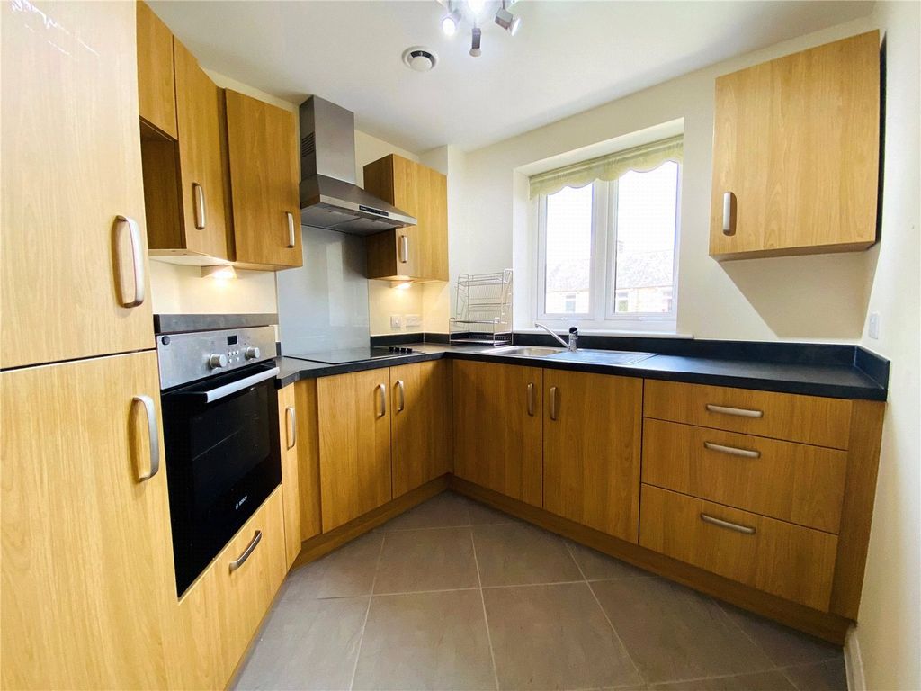 Property photo 2 of 22 Kitchen