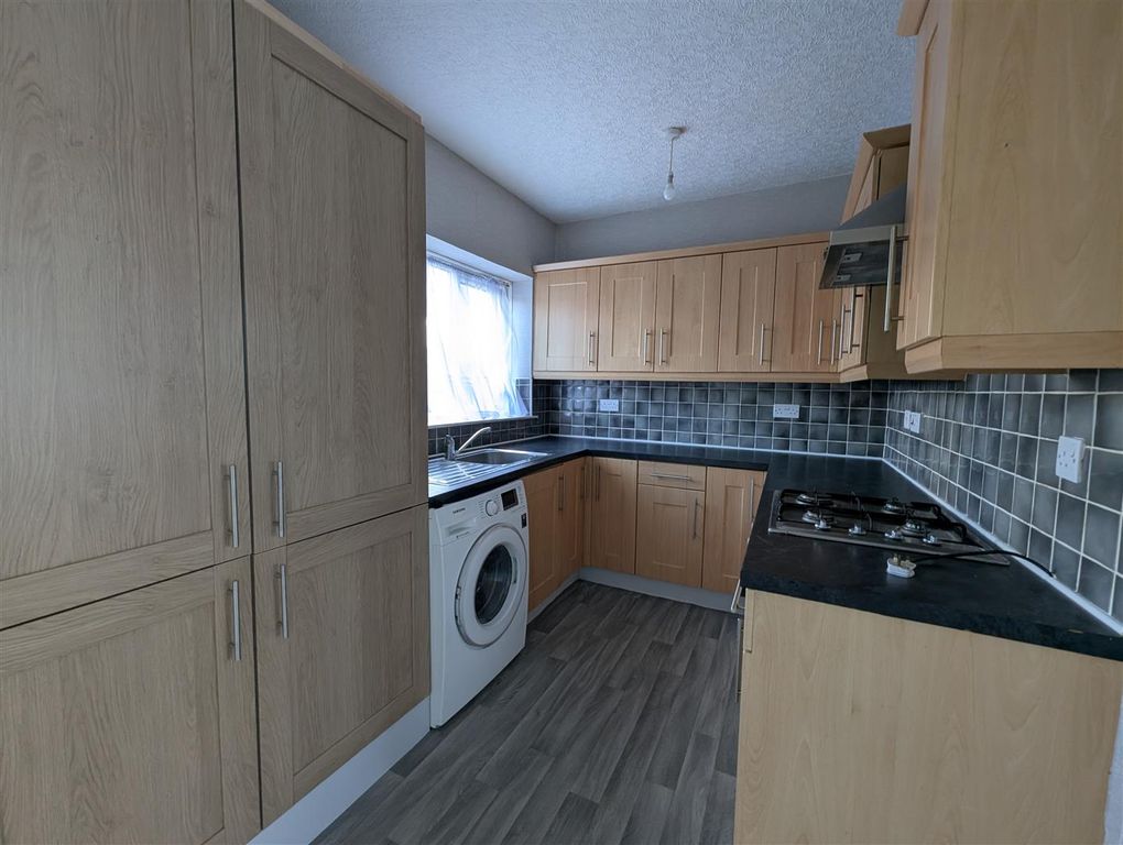 Property photo 3 of 9 Kitchen/Diner