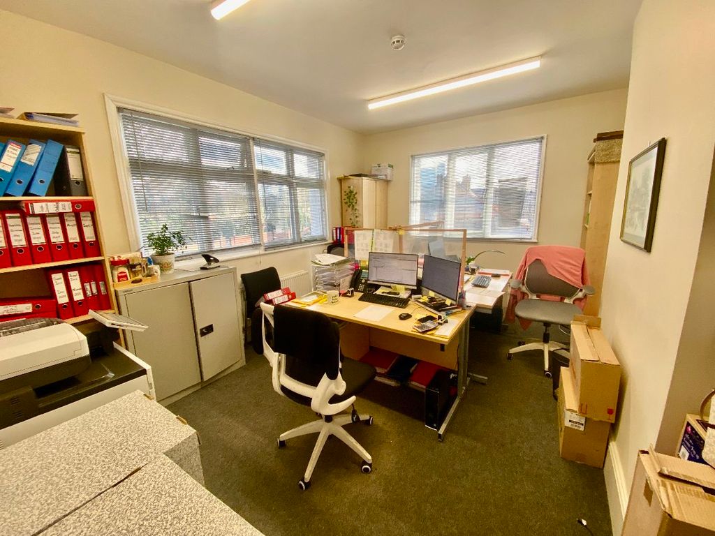 Property photo 2 of 4