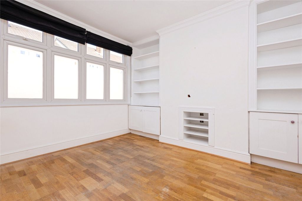 Property photo 3 of 17 Picture No. 03