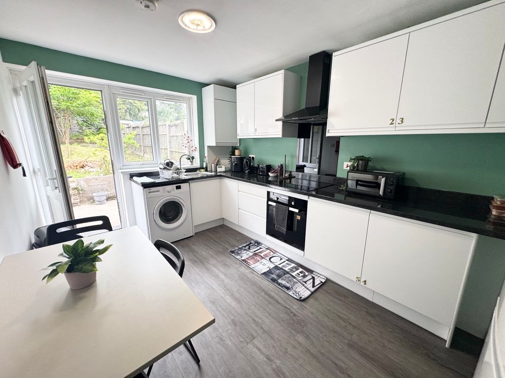 Property photo 1 of 10 Image
