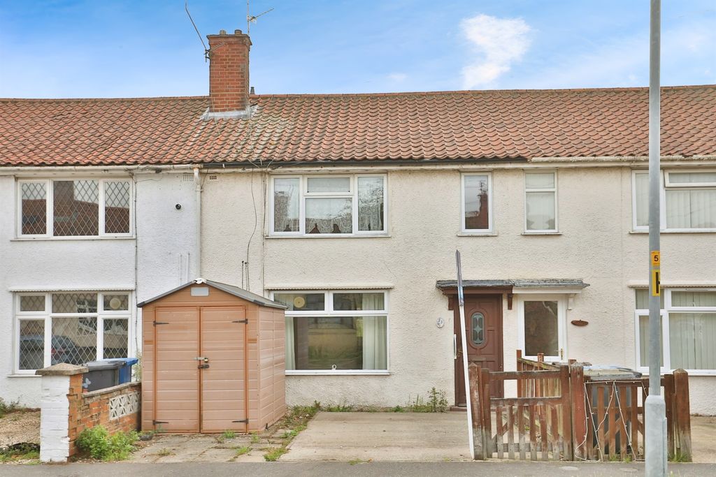 Property photo 1 of 17