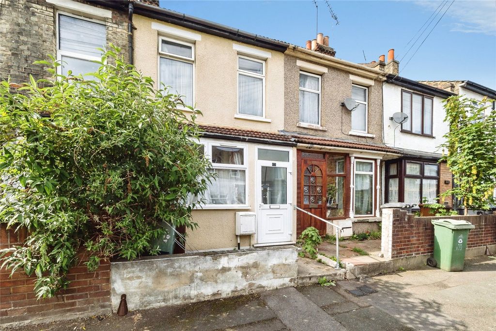 Property photo 1 of 24 Picture No. 10