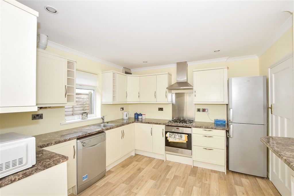 Property photo 3 of 14 Kitchen