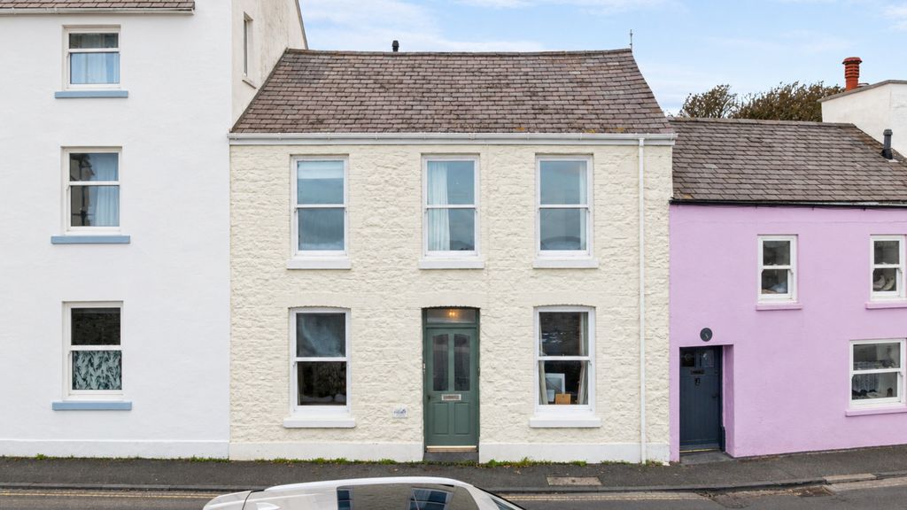 Property photo 1 of 21