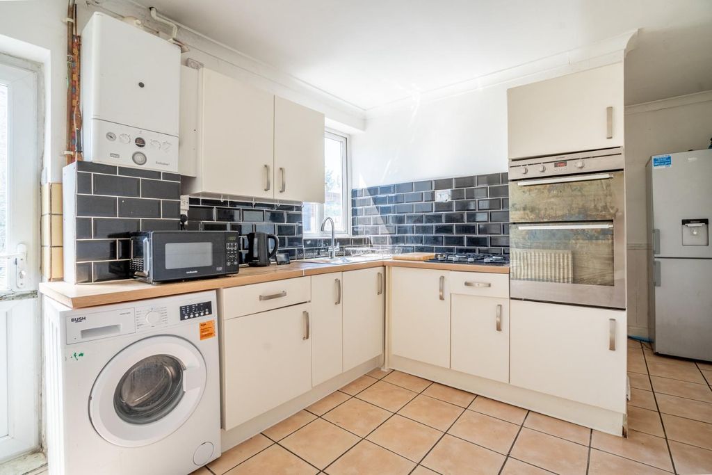 Property photo 3 of 13 Fa-10.Jpg