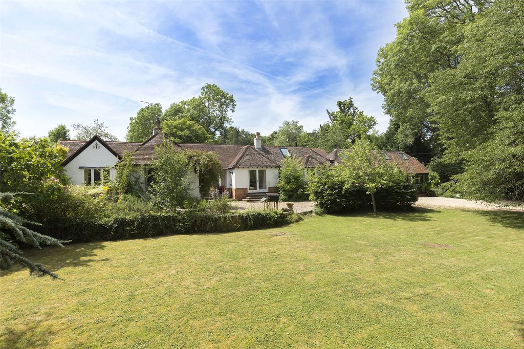 Property photo 1 of 17 Brock Cottage