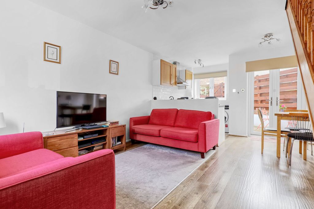 Property photo 2 of 7