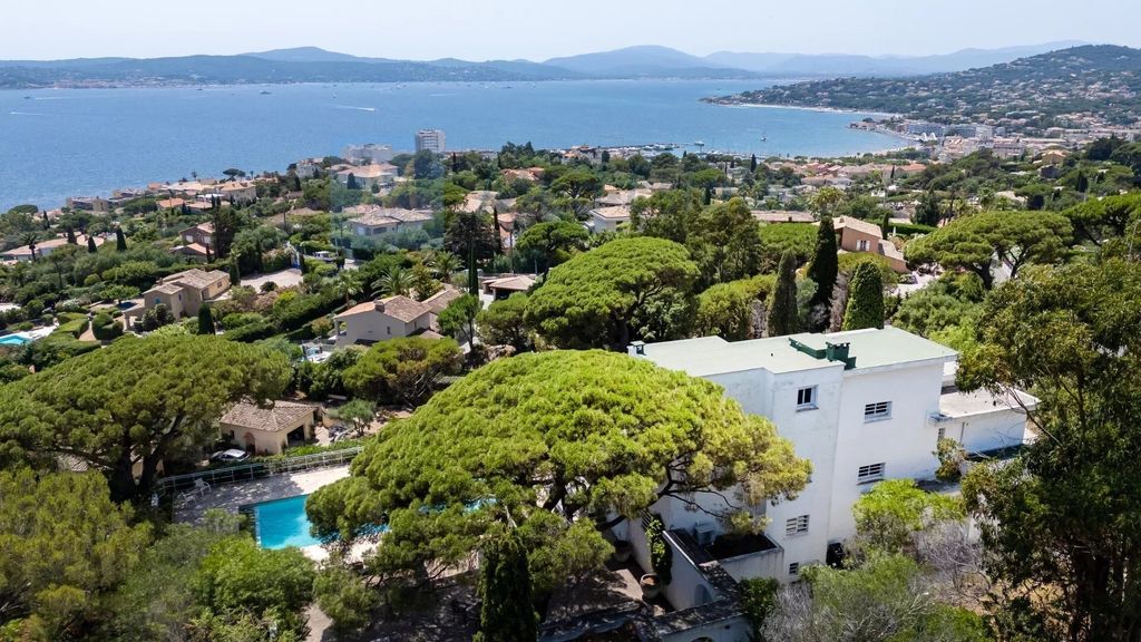 Property photo 1 of 17 Landmark Propety With Panoramic Sea Views - Unique
