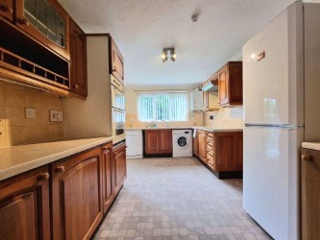 Property photo 3 of 31