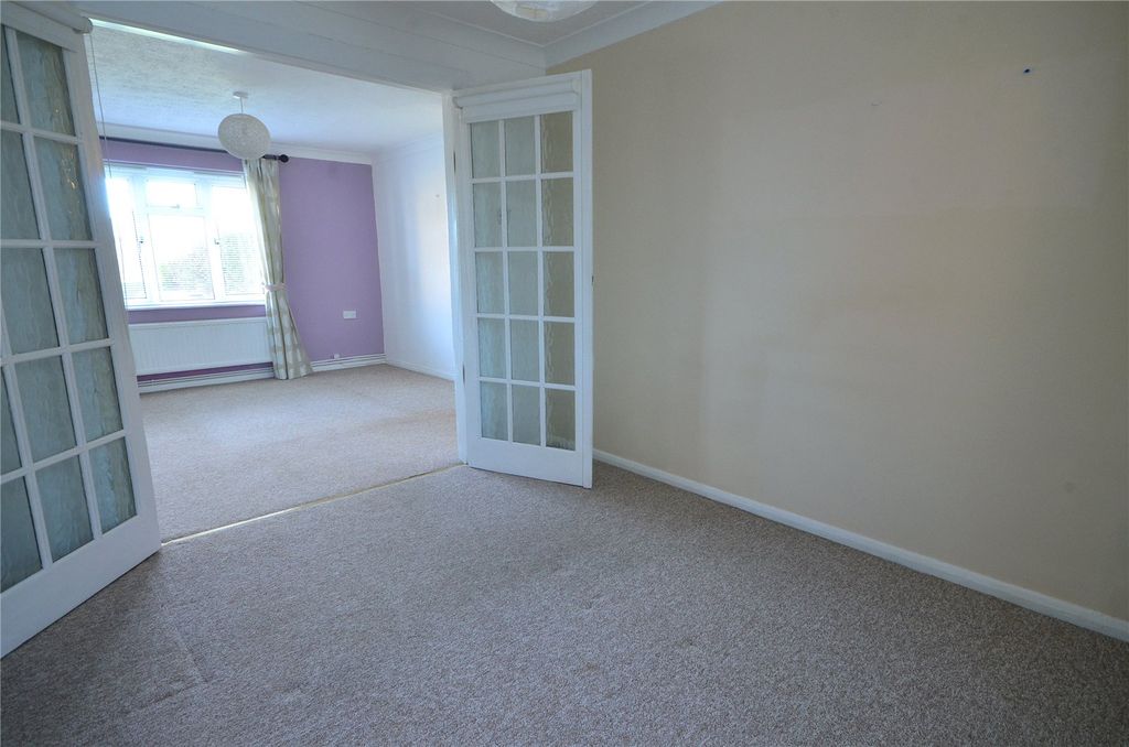 Property photo 2 of 13 Picture No. 16