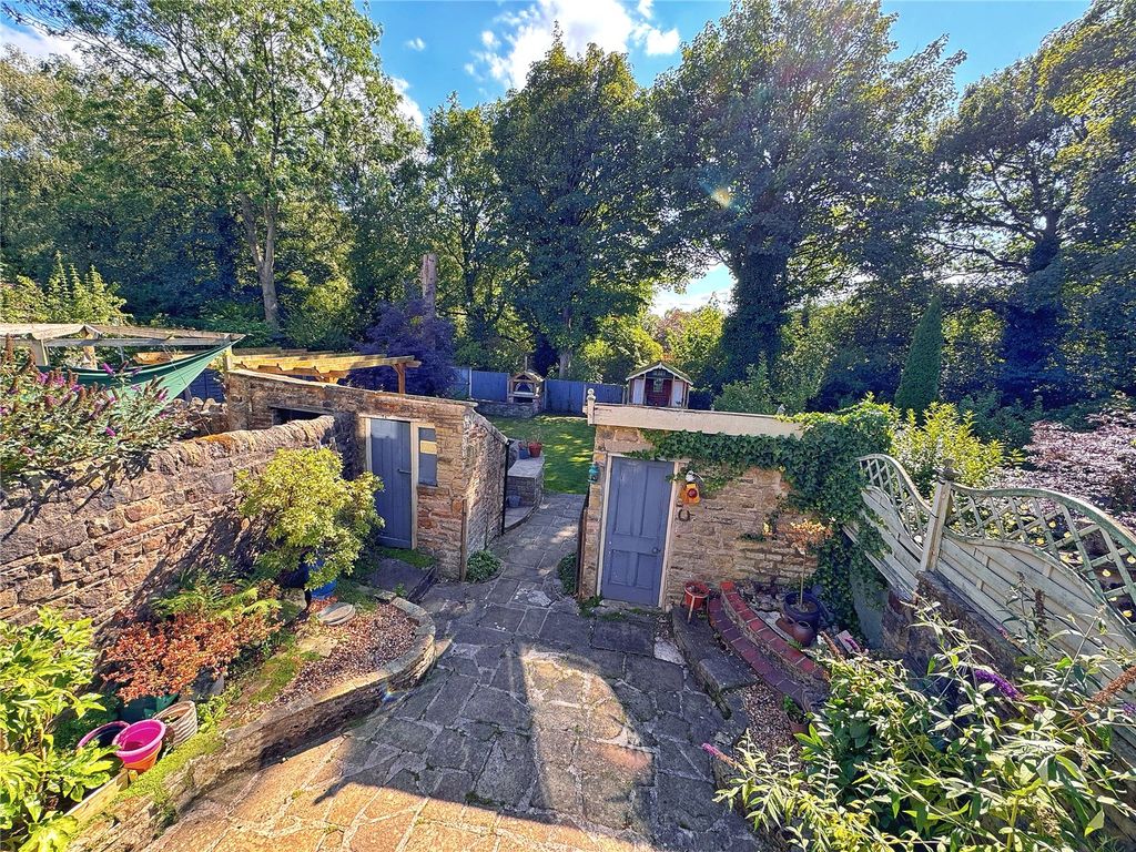 Property photo 3 of 26 Garden