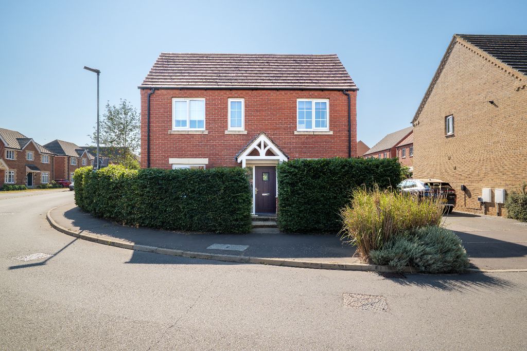 Property photo 1 of 17 4487901