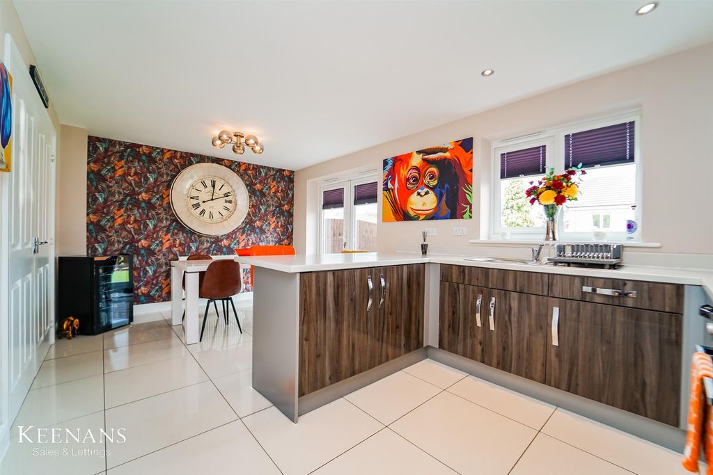 Property photo 3 of 29 3.Jpg