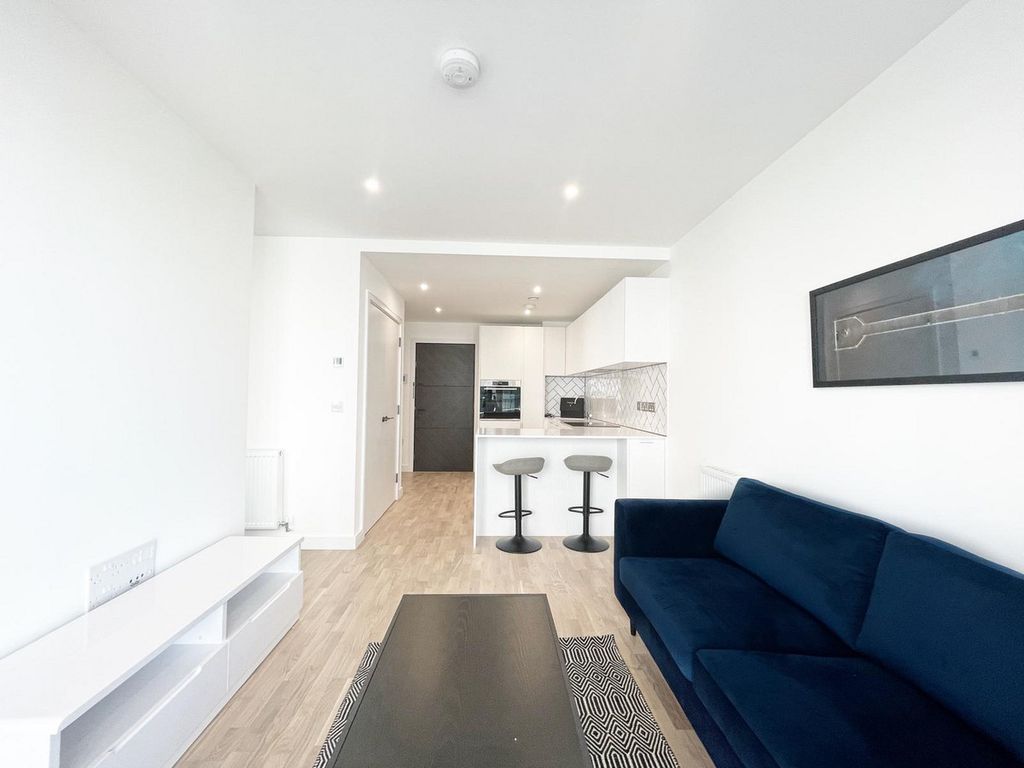 Property photo 2 of 8