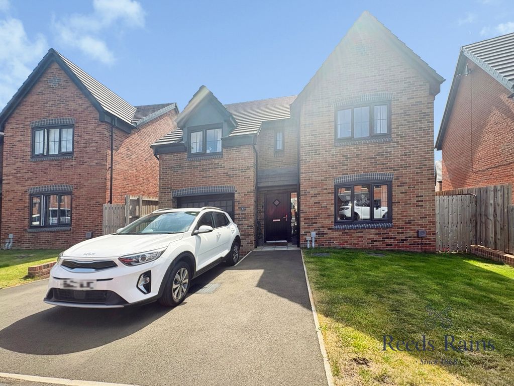 Property photo 1 of 18 Pbox-Img.Jpg