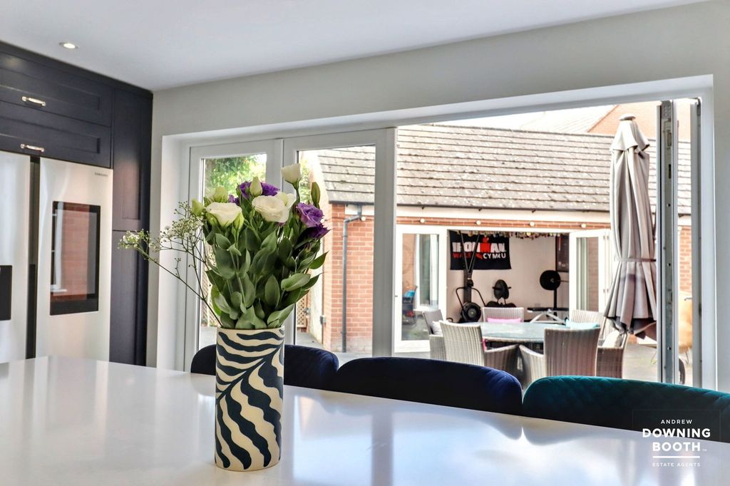 Additional image 13 of 4 bed detached house for saleNewbold Close, Lichfield WS13