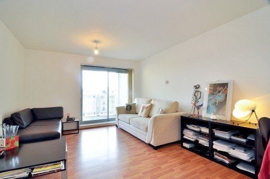 Property photo 1 of 6 Living Area