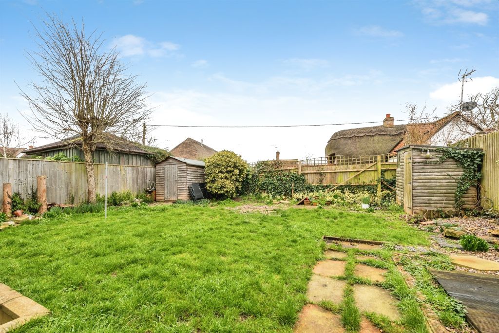 Property photo 2 of 20